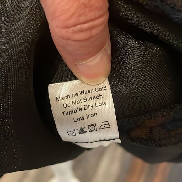 Tuckernuck Navy & Brown Geometric Print Quilted Mock Neck Dress, NWT - Picture 10 of 10